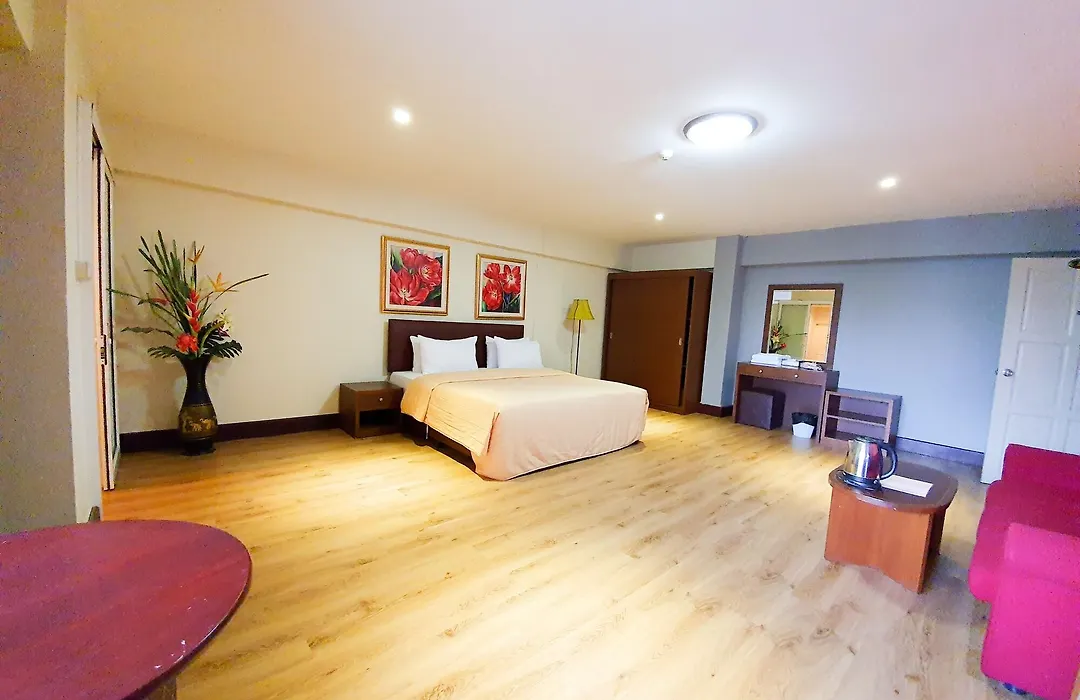 The Canal Hotel-1