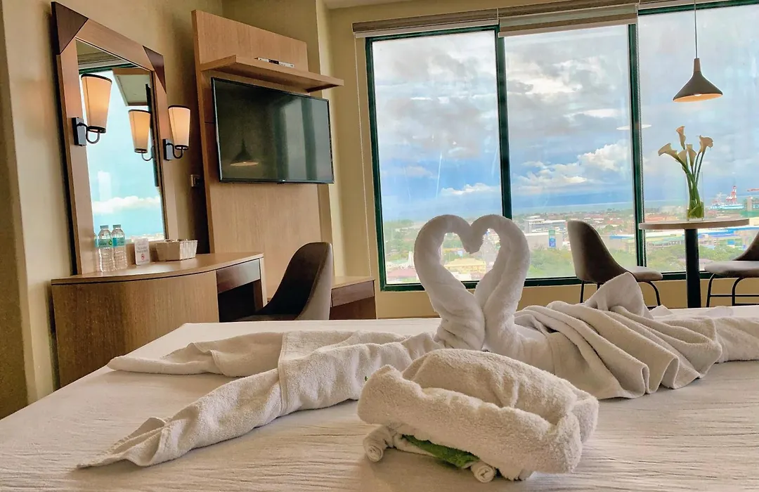 New Dawn Hotel Plus-1
