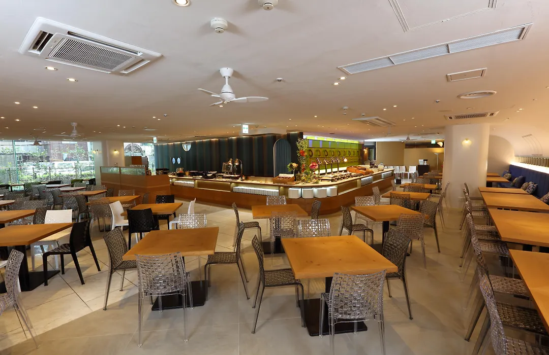 Hotel Plaza Osaka-1