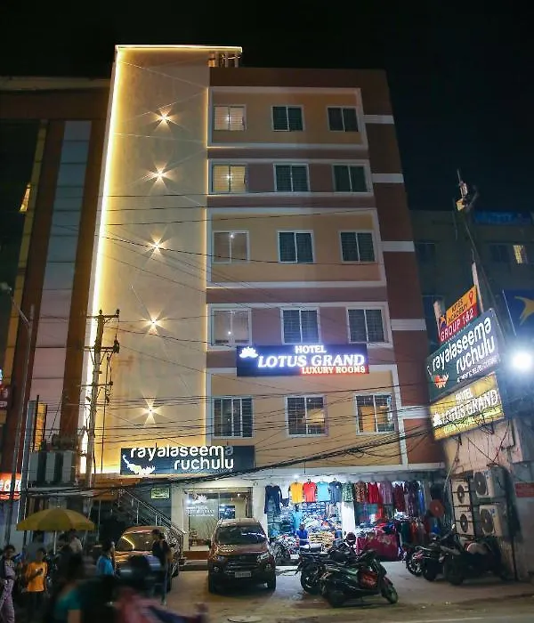Hotel Lotus Grand-1