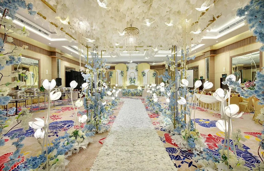Lumire Hotel & Convention Centre-1