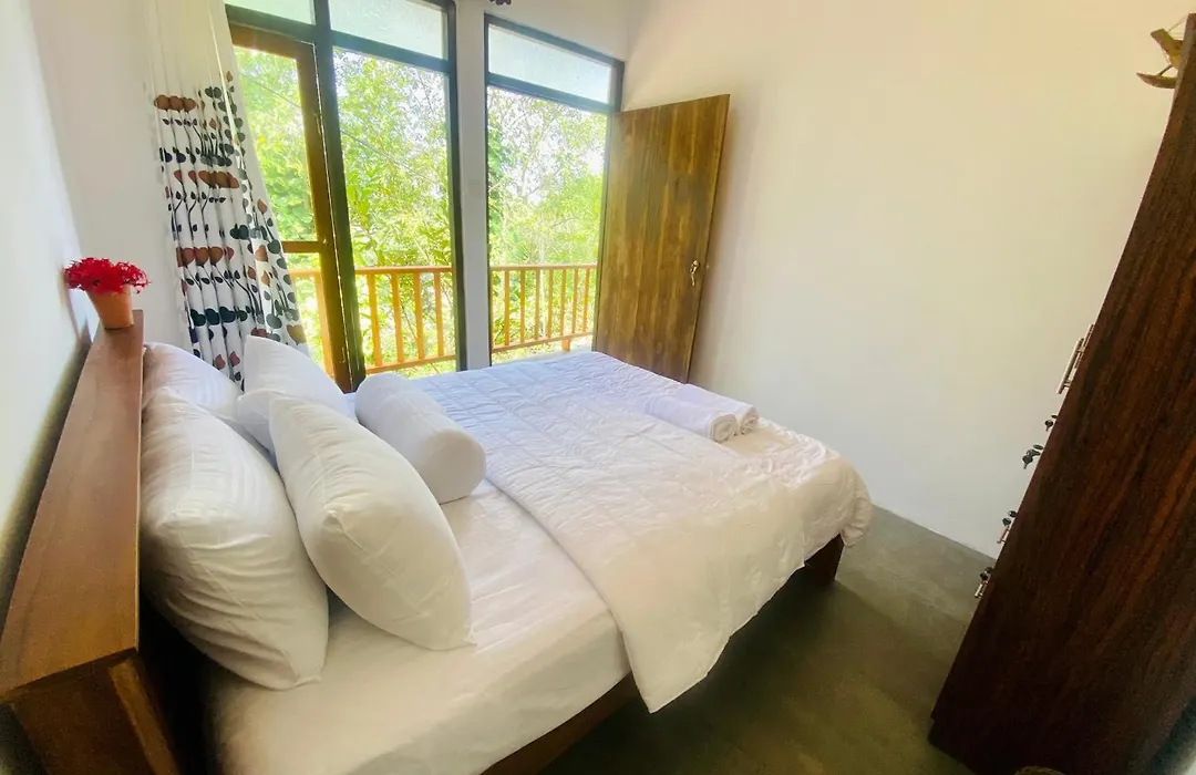 Jungle Beach Inn-1