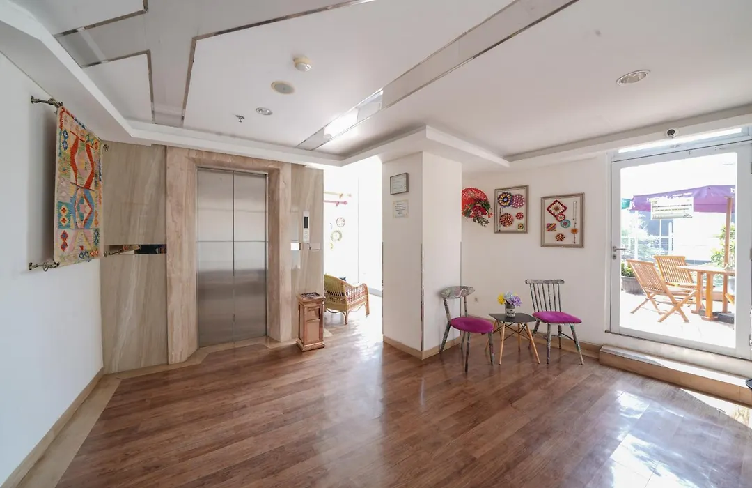 Heef Hotel-1