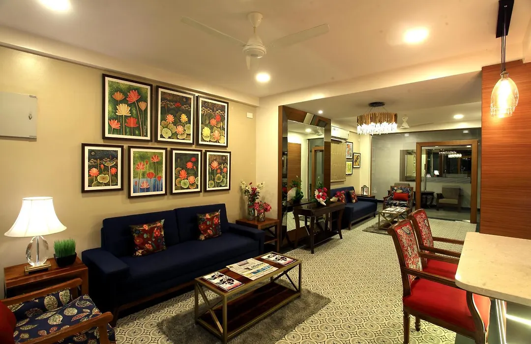Hotel Crimson Lotus-1