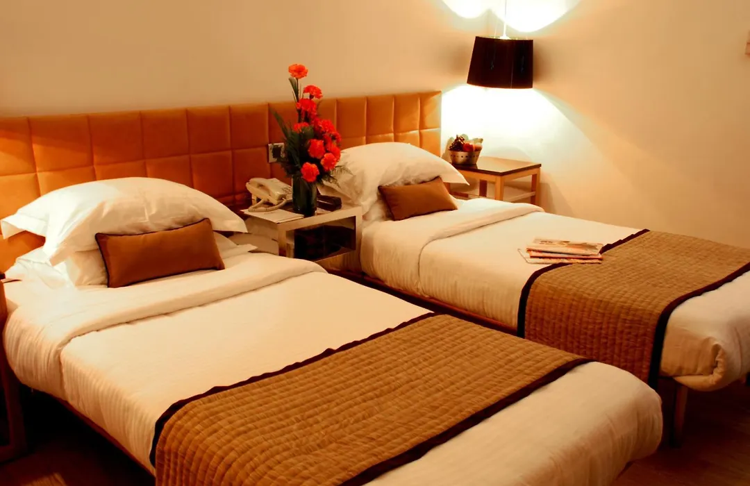Hotel Palace Heights-1