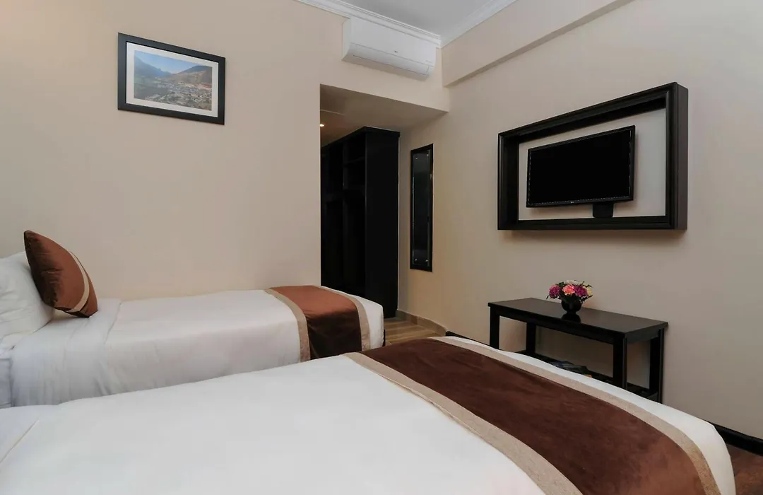 Hotel Sarowar-1