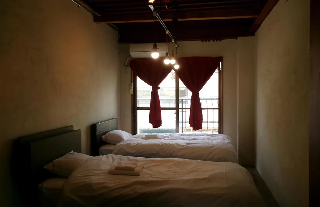 Lazy House-1