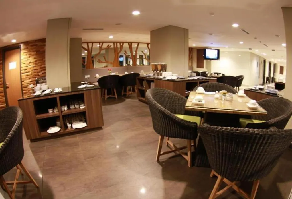 Mg Suites Hotel Semarang-1