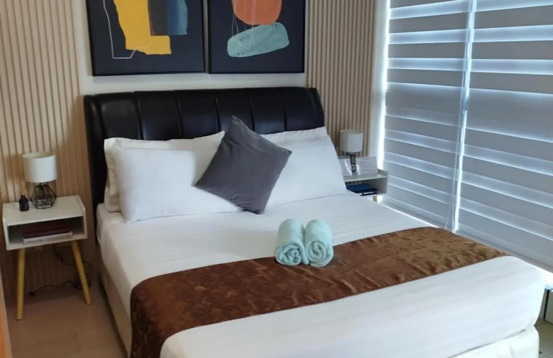 Uptown Parksuites Tower 1 Bgc-1