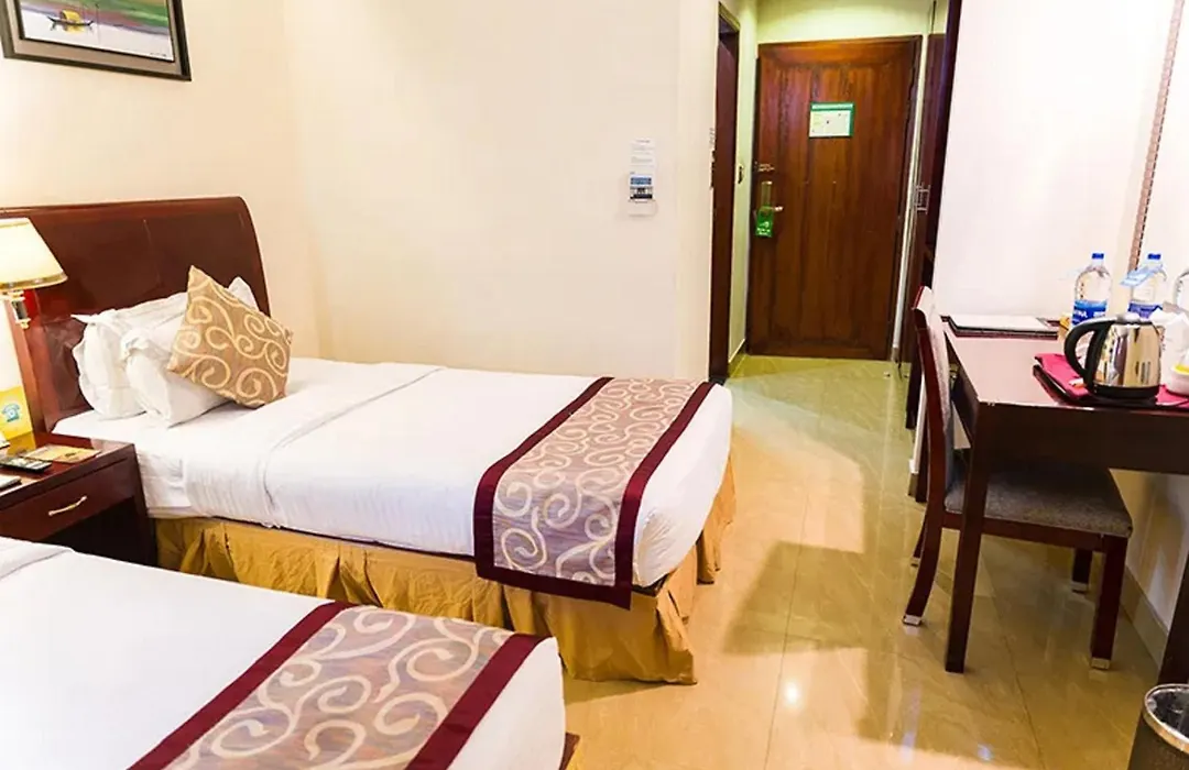 Fars Hotel & Resorts - Bar-Buffet-Pool-Spa-1