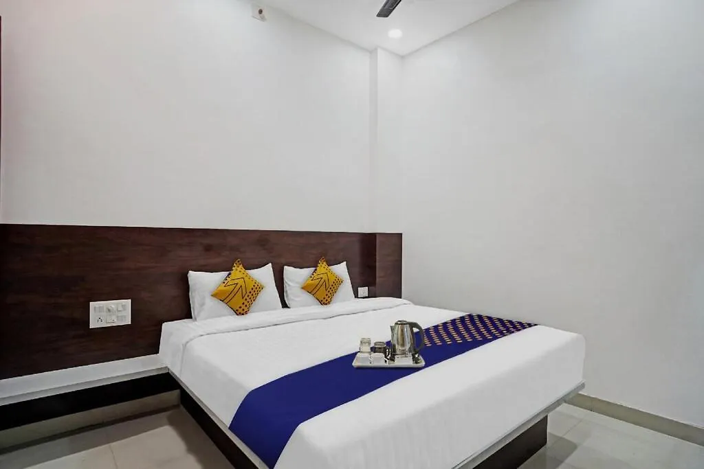 Hotel Maxewll-1