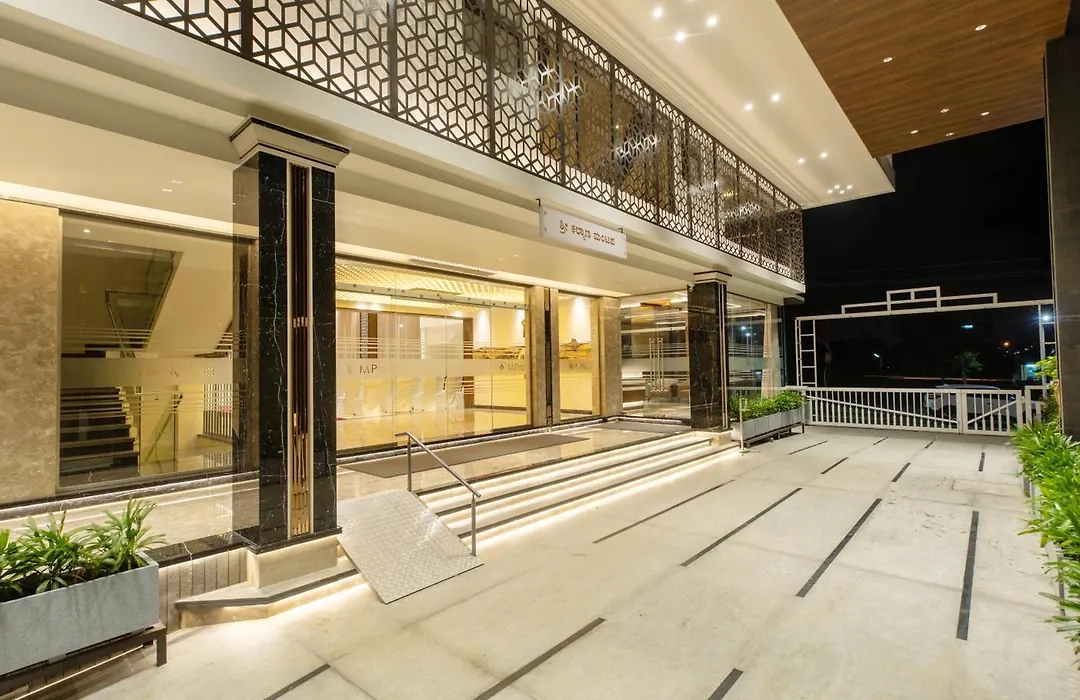 Hotel M Pro Palace Mysore - 12 Minutes To Mysore Palace-1