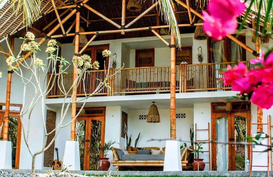 360 Surf Lodge-1