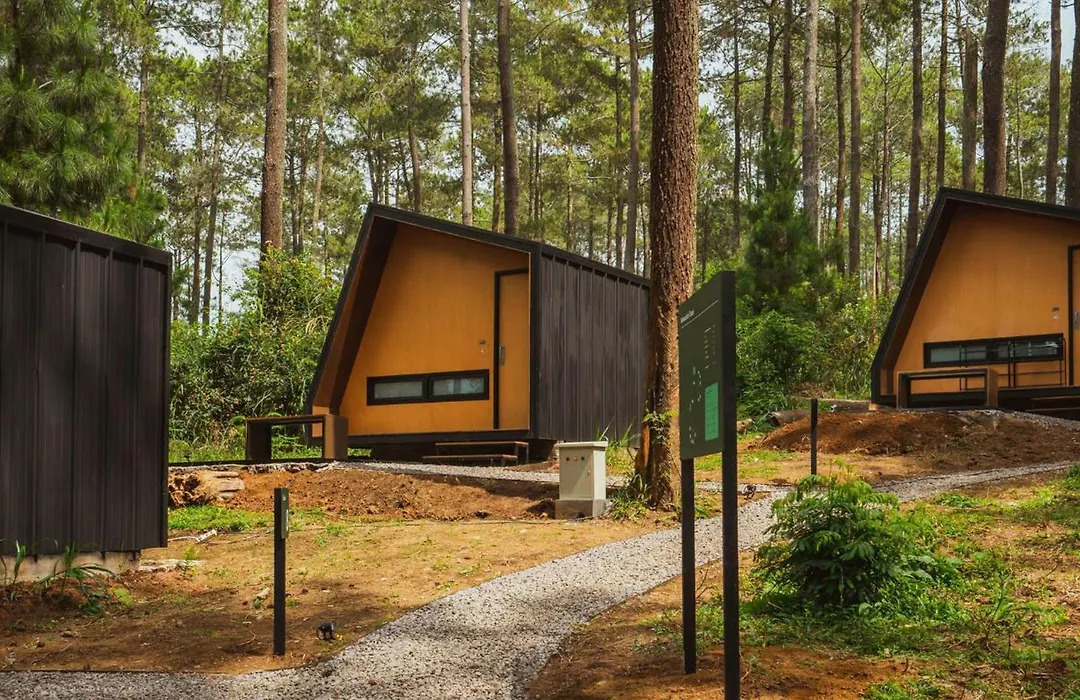 Bobocabin Cikole, Bandung-1