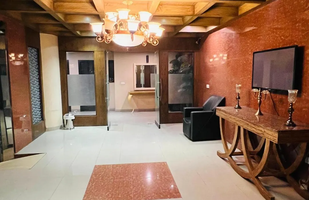 Grand Regent Hotel And Suites-1