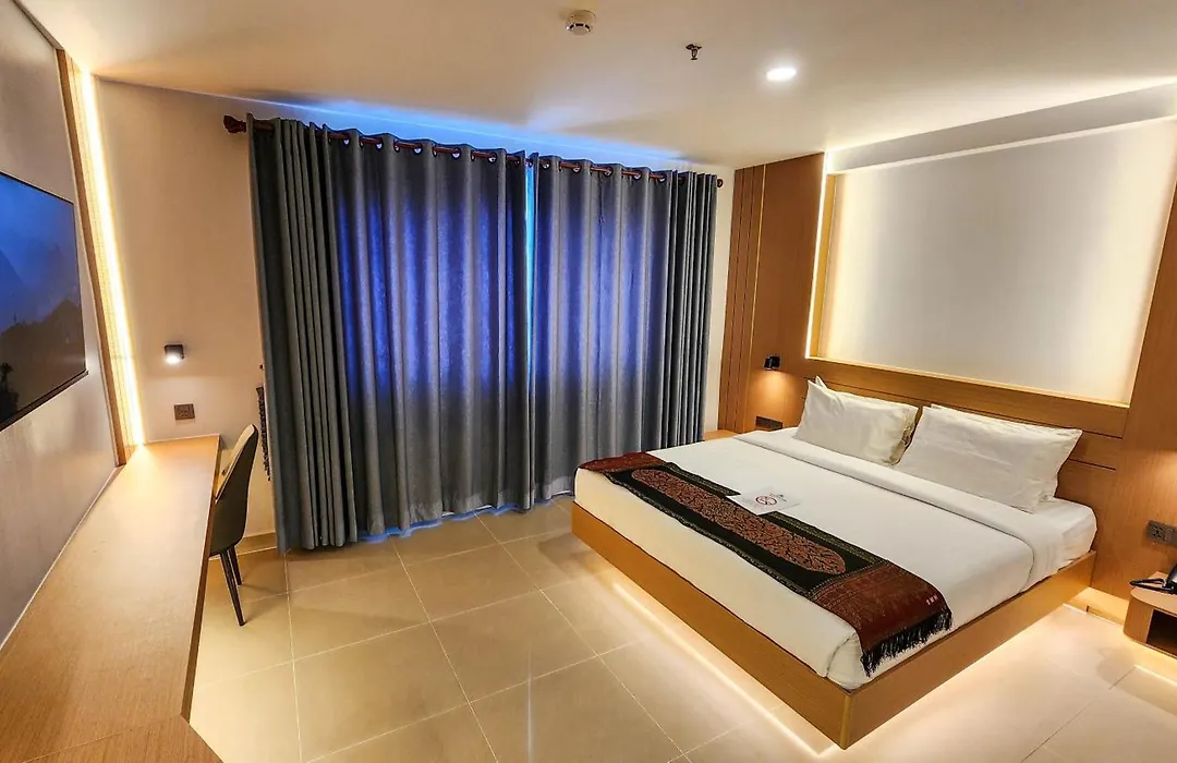 Silver Mounts Hotel-1