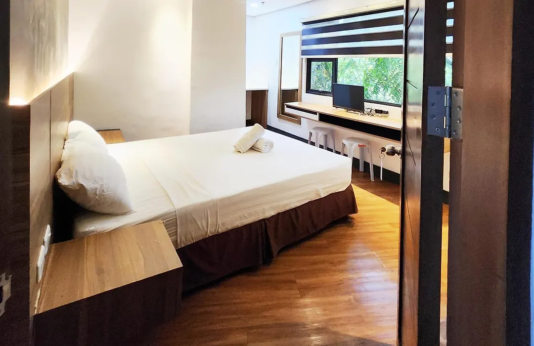 Boulevard Pension Hotel Cebu-1