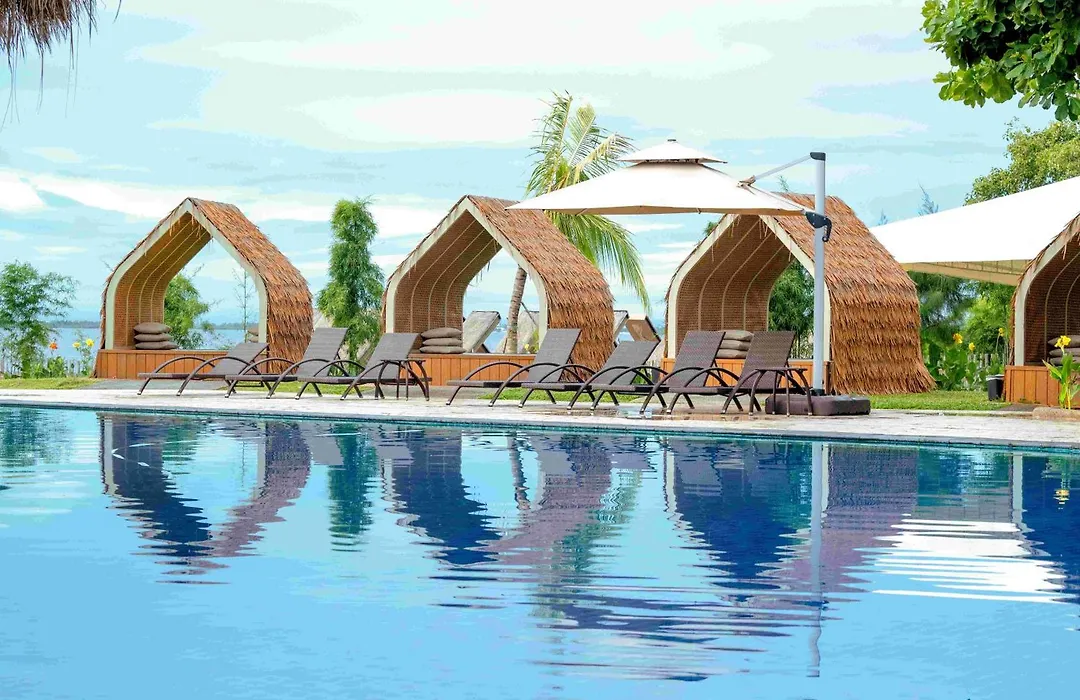 Savoy Hotel Mactan Cebu Near Newtown Beach-1