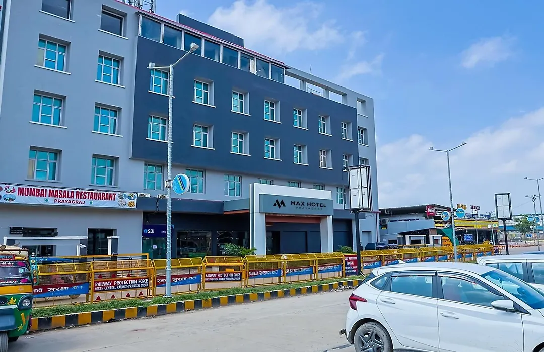Max Hotels Prayagraj-1