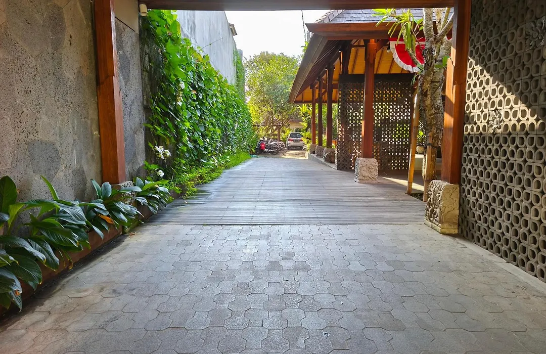 Yulia Village Inn Ubud-1