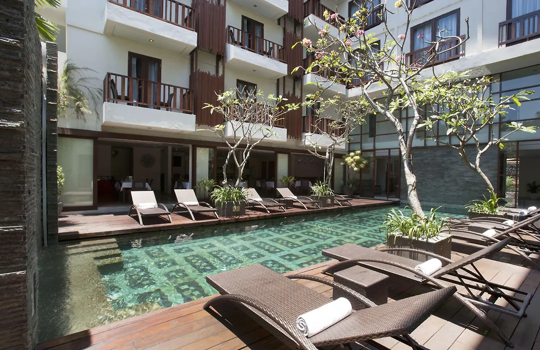 D'Primahotel Seminyak-1