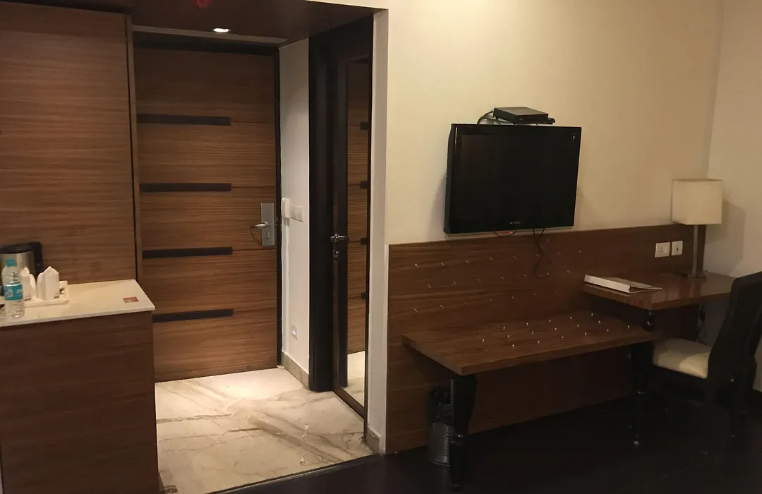 Hotel Ivory 32-1