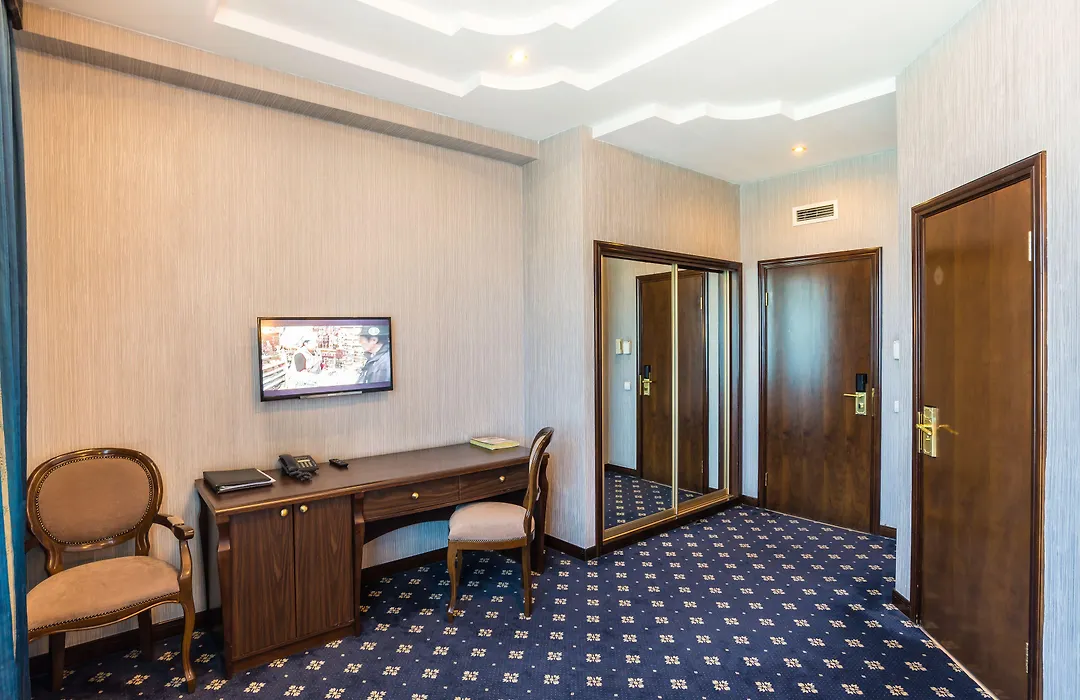 Royal Palace Hotel-1
