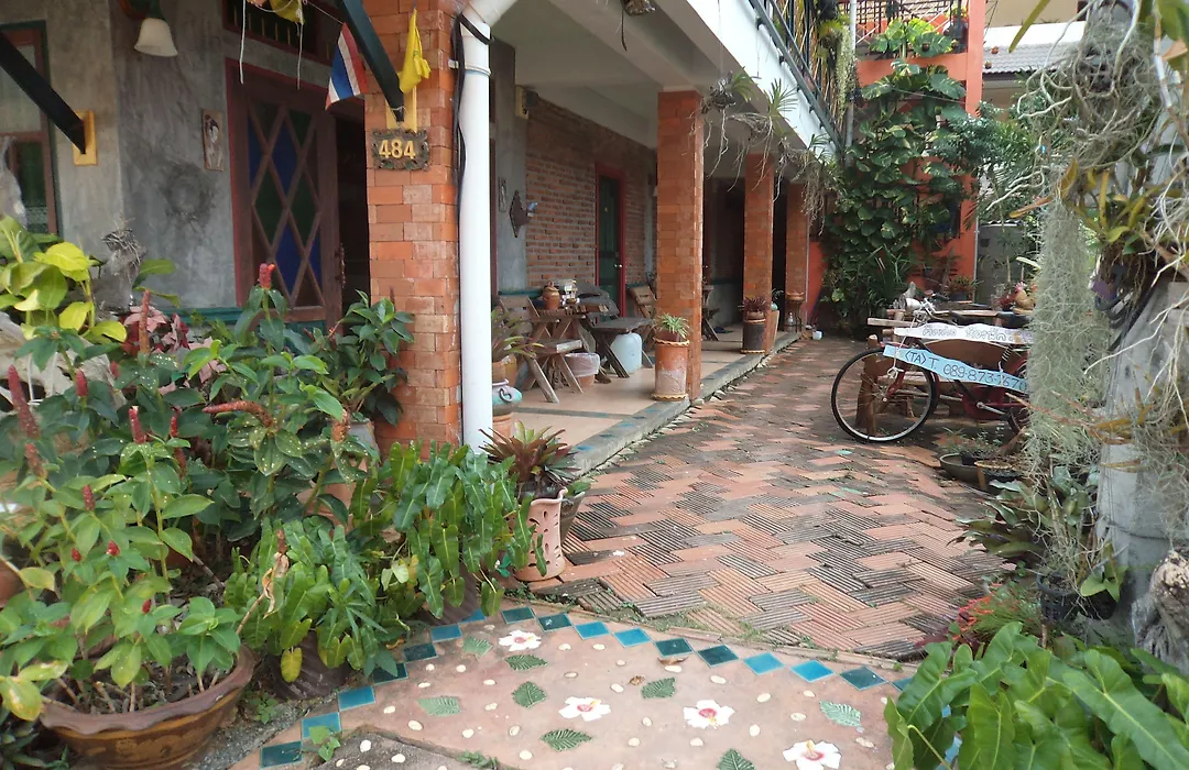 Baan Por Jai-1