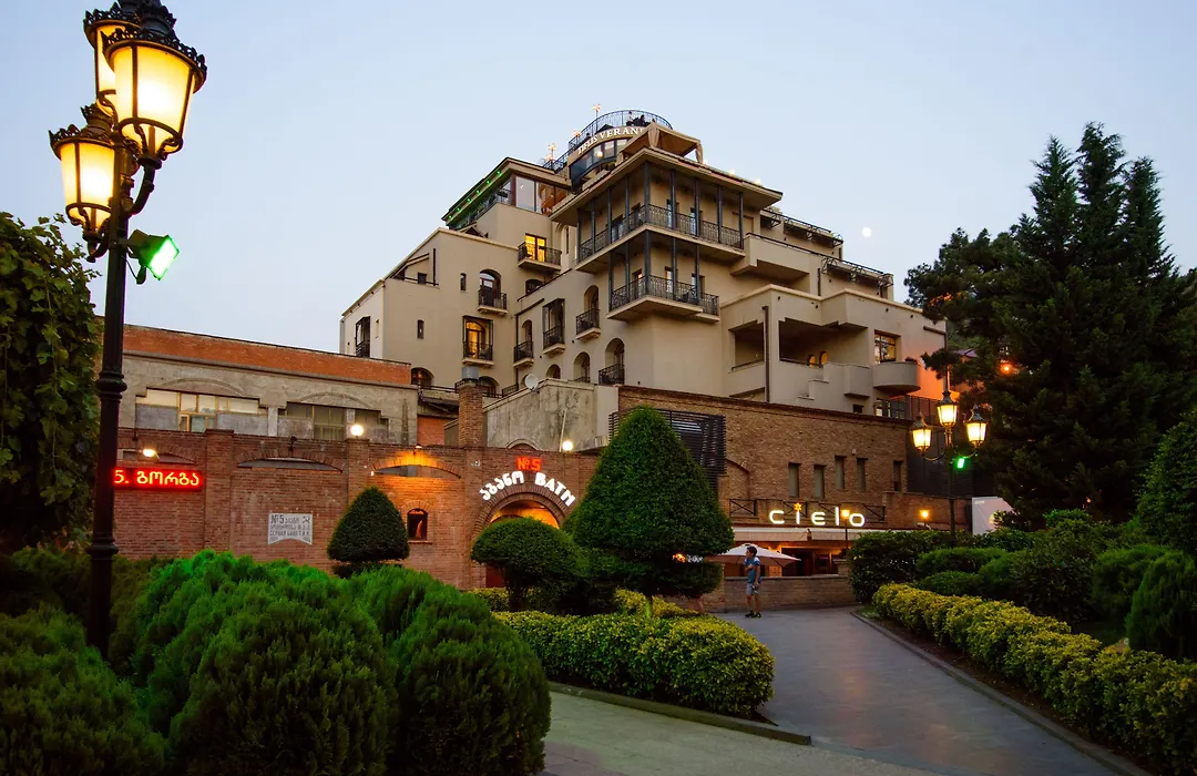 Tiflis Palace-1