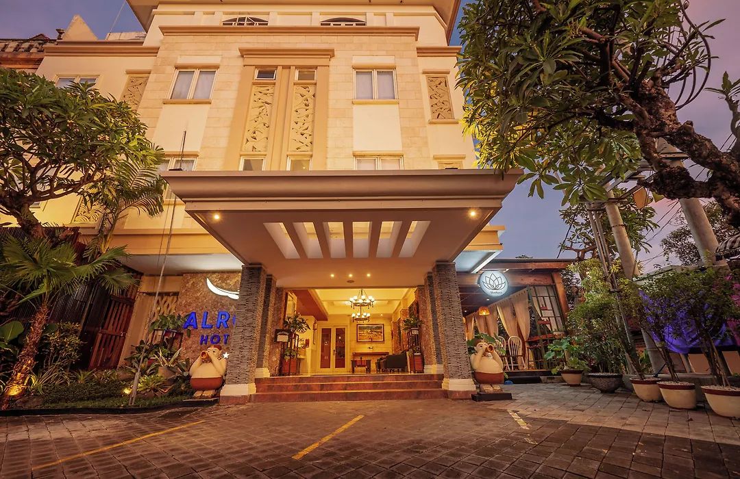 Alron Hotel Kuta-1