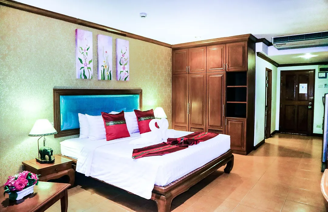 Aiyaree Place Hotel Sha Plus-1