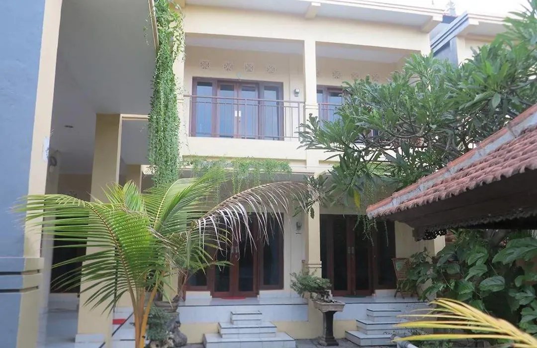 Sari Buana Bed&Breakfast-1