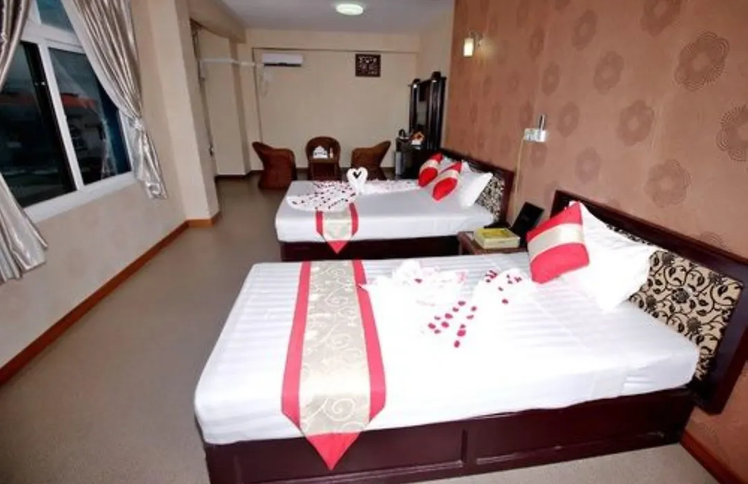Diamond Crown Hotel-1
