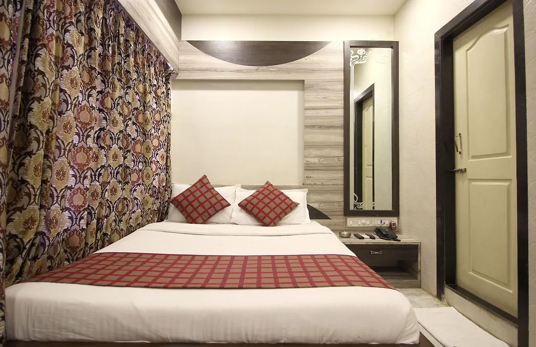 Hotel Oc Residency-1