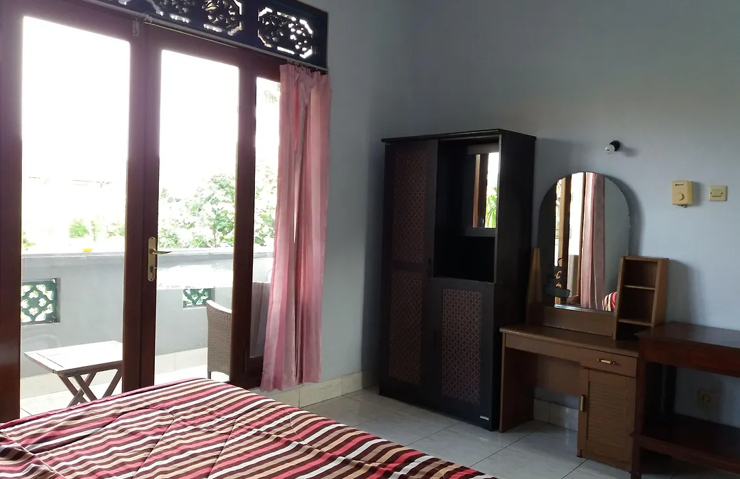Celagi Inn-1
