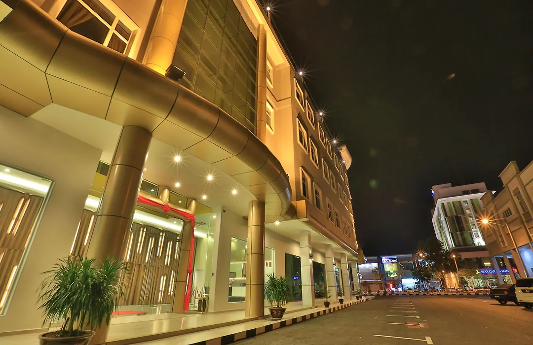 Supreme Hotel-1