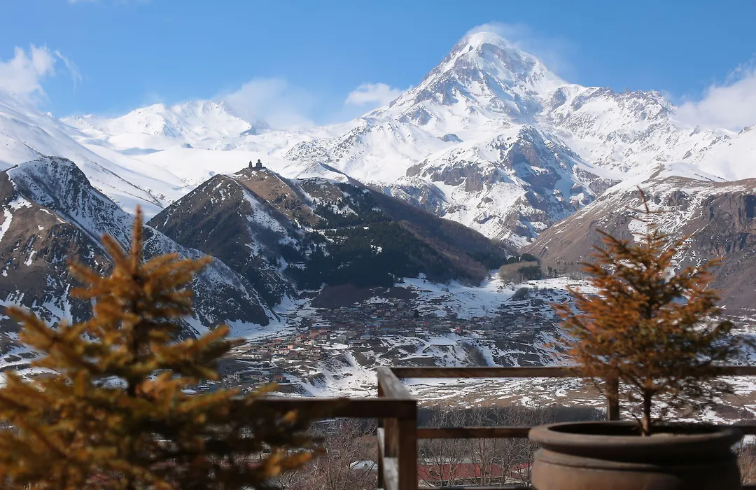 Rooms Hotel Kazbegi-1