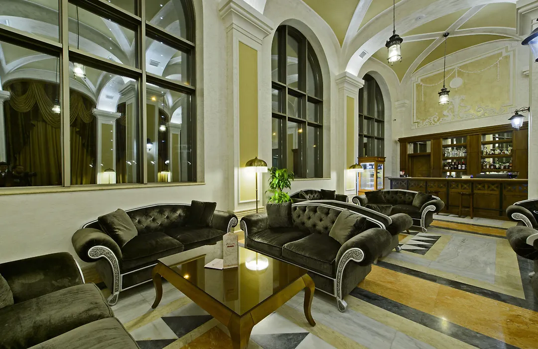 Colosseum Marina Hotel-1