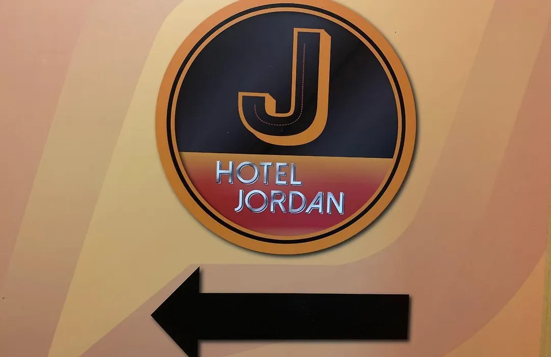 J Hotel-1