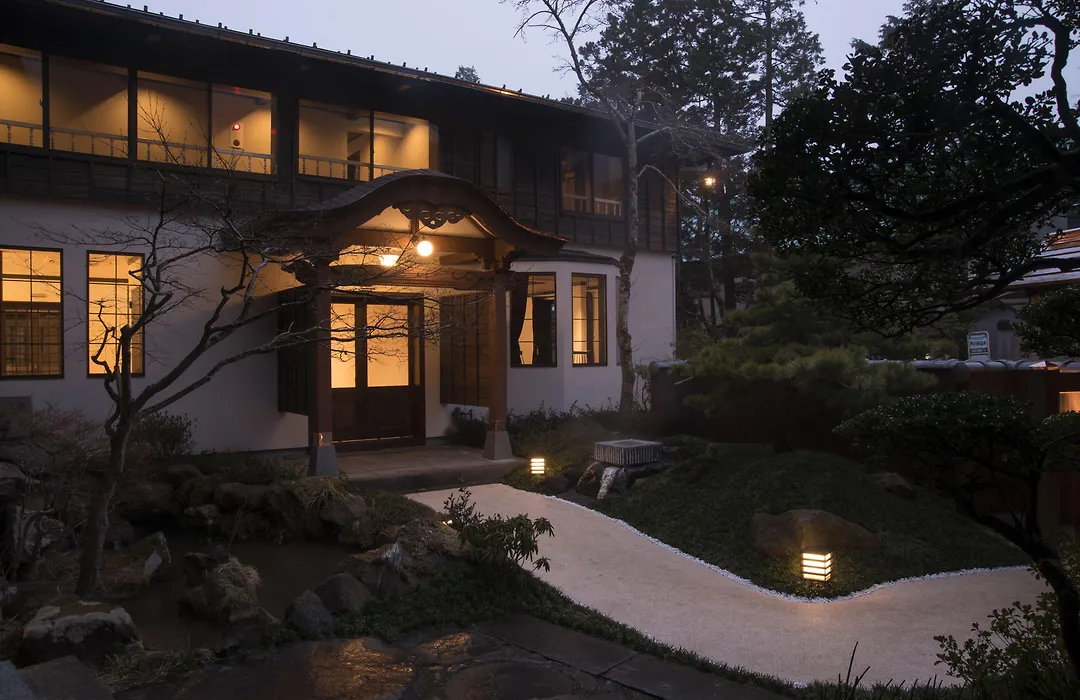 Matsuzakaya Honten-1