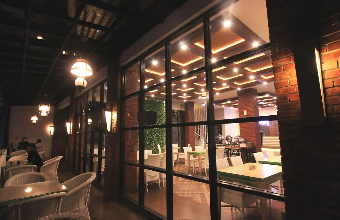 Uniq Hotel-1