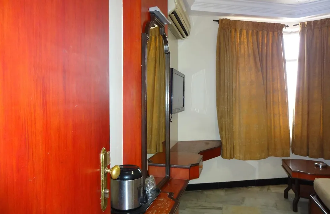 Hotel Naveen-1