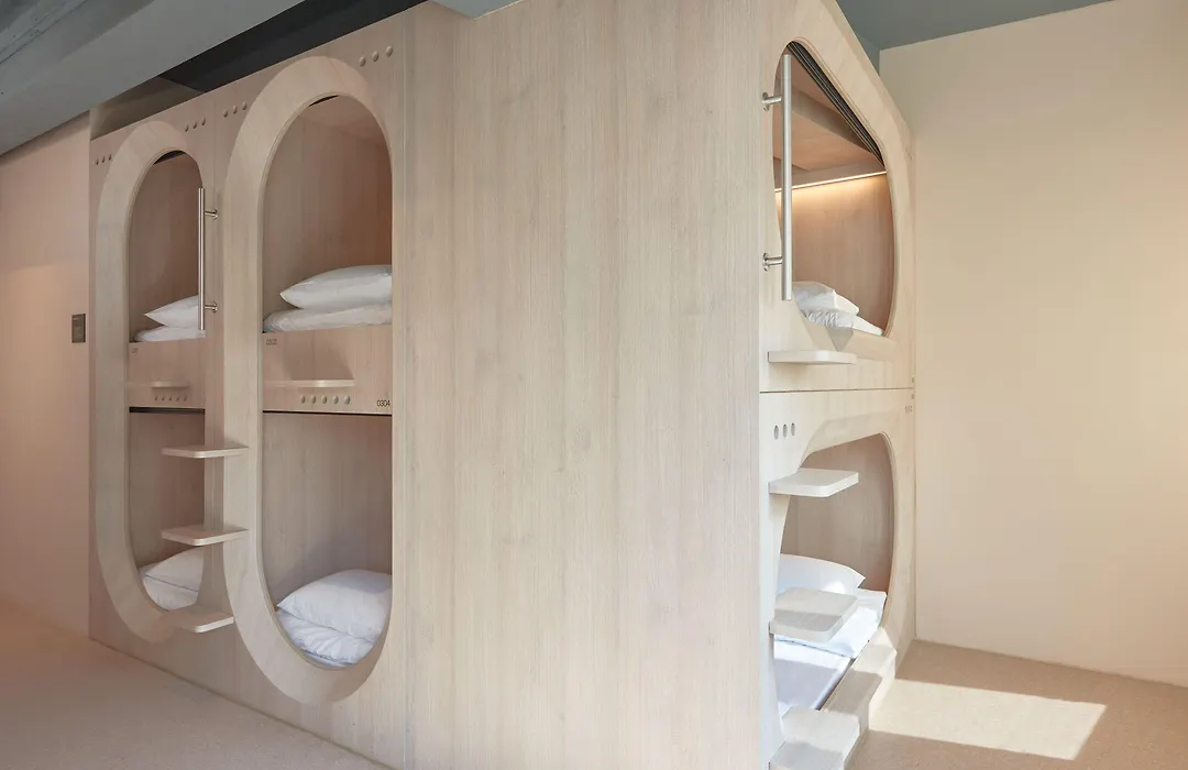Kinn Capsule - Her Space, Female Only-1