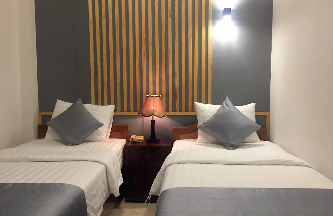 Na Nue Hotel-1