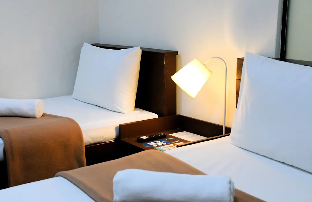 Arzo Hotel Makati-1
