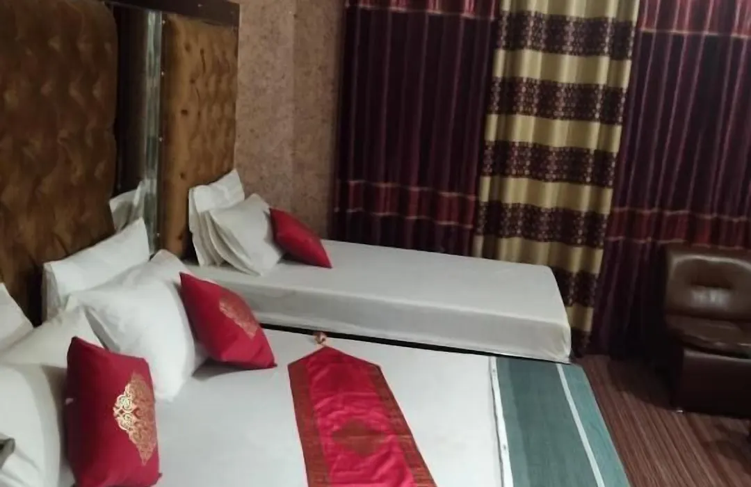 Royal Palace Hotel-1