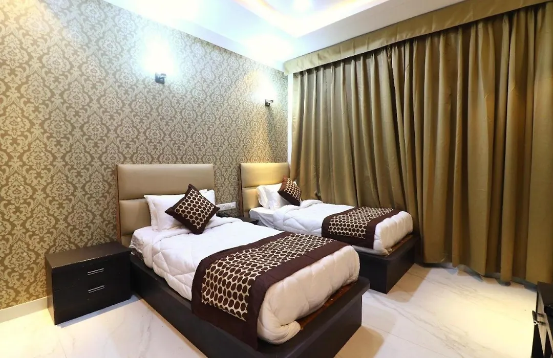 Hotel Green View-1