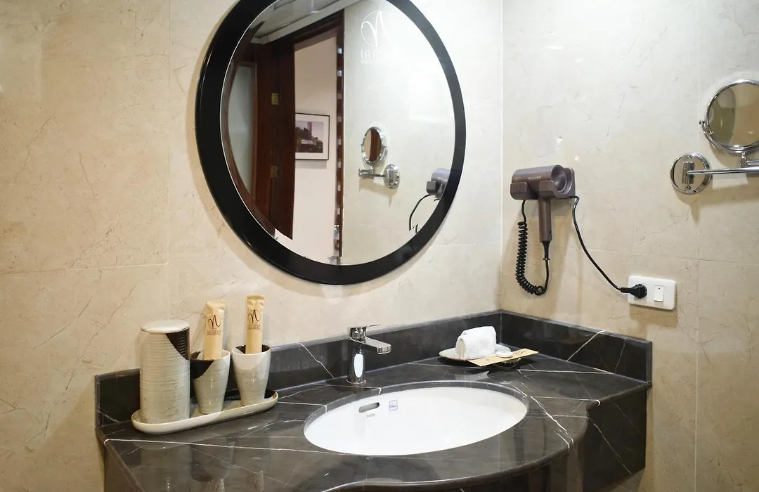 La Nueva Boutique Hotel Hanoi & Spa-1
