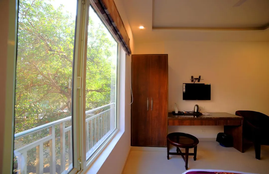 Airport Hotel Chanakya-1