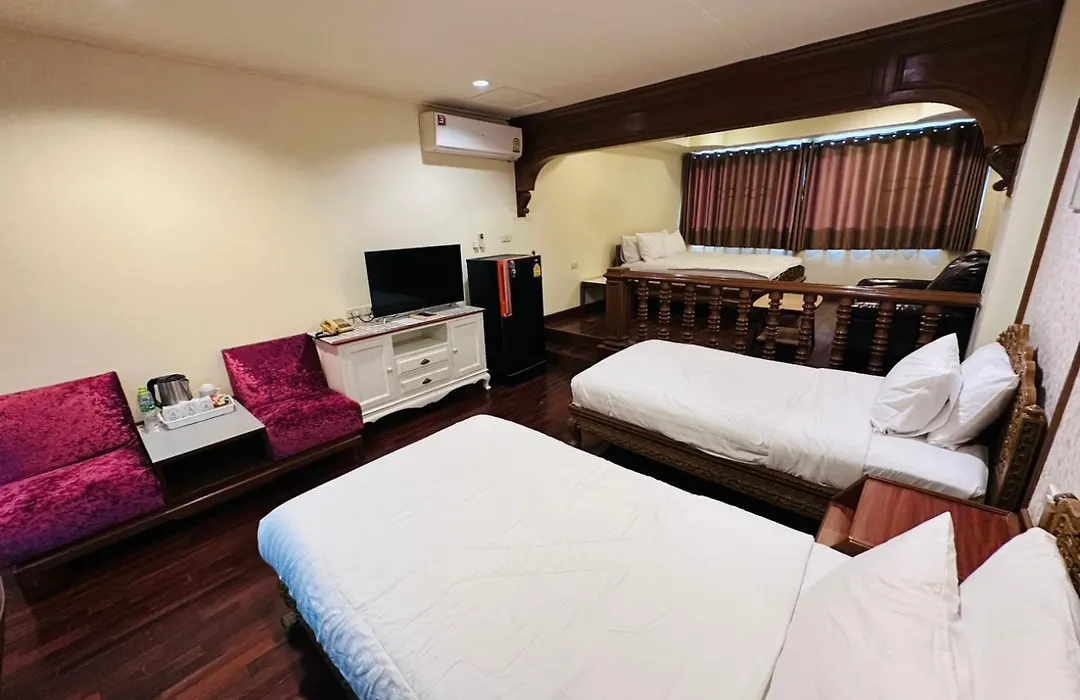Prince Hotel Chiang Mai-1
